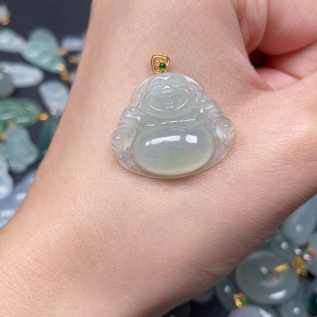 翡翠颈饰18K金镶嵌翡翠