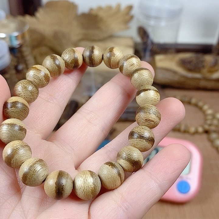 沉香碎屑沉香独**醉马尼拉，1.0