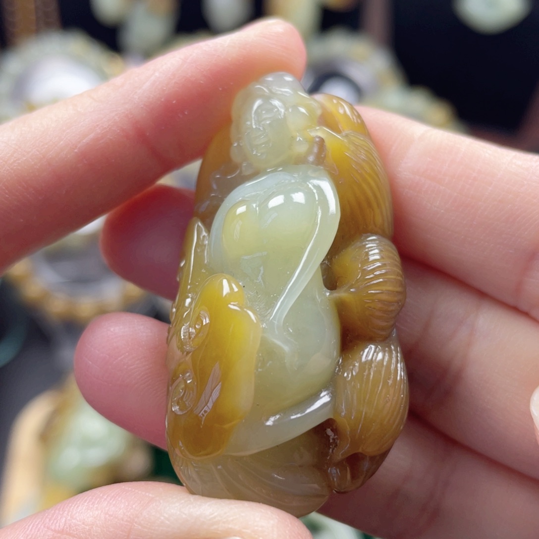 和田玉颈饰未镶嵌