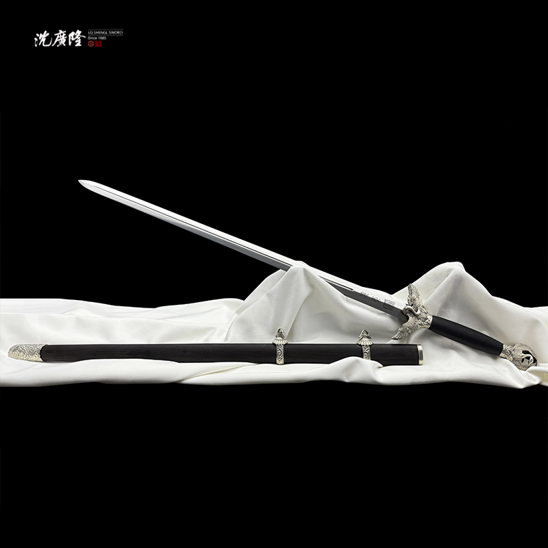 龙泉沈广隆-倚天剑 白铜 黑檀木 花纹钢 手工 宝剑 未开刃