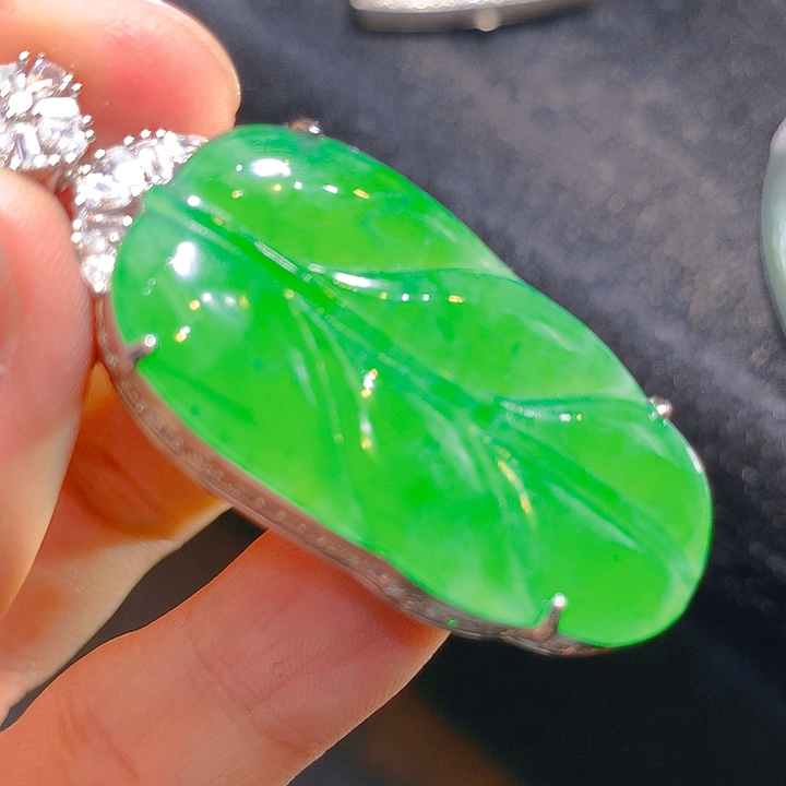 【闪购商品】翡翠颈饰未镶嵌翡翠