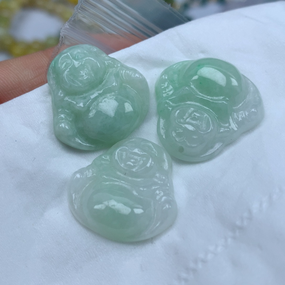翡翠颈饰未镶嵌吊坠