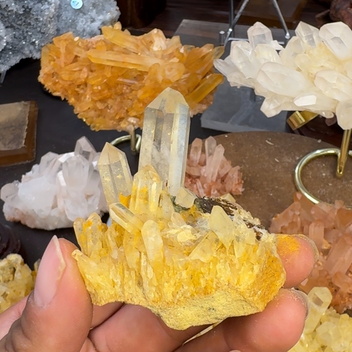 朽***黄晶珠宝半成品未镶嵌