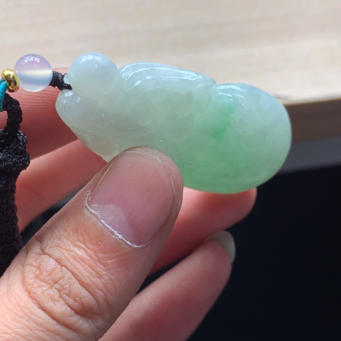 颈饰未镶嵌翡翠吊坠