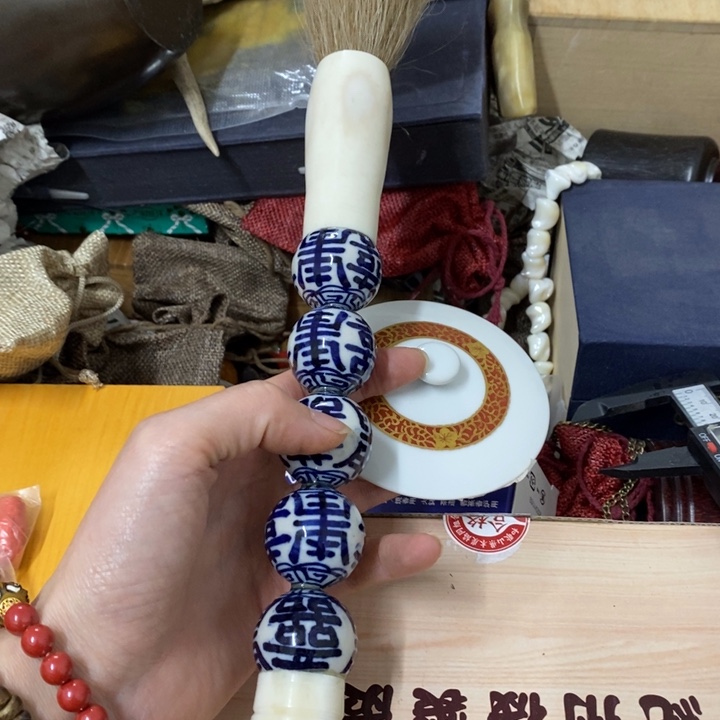 瓷片哈中古工艺品一件