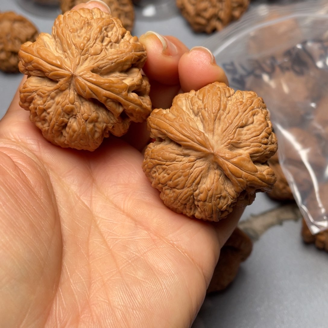 【闪购商品】文玩核桃吊坠固***星球筋………