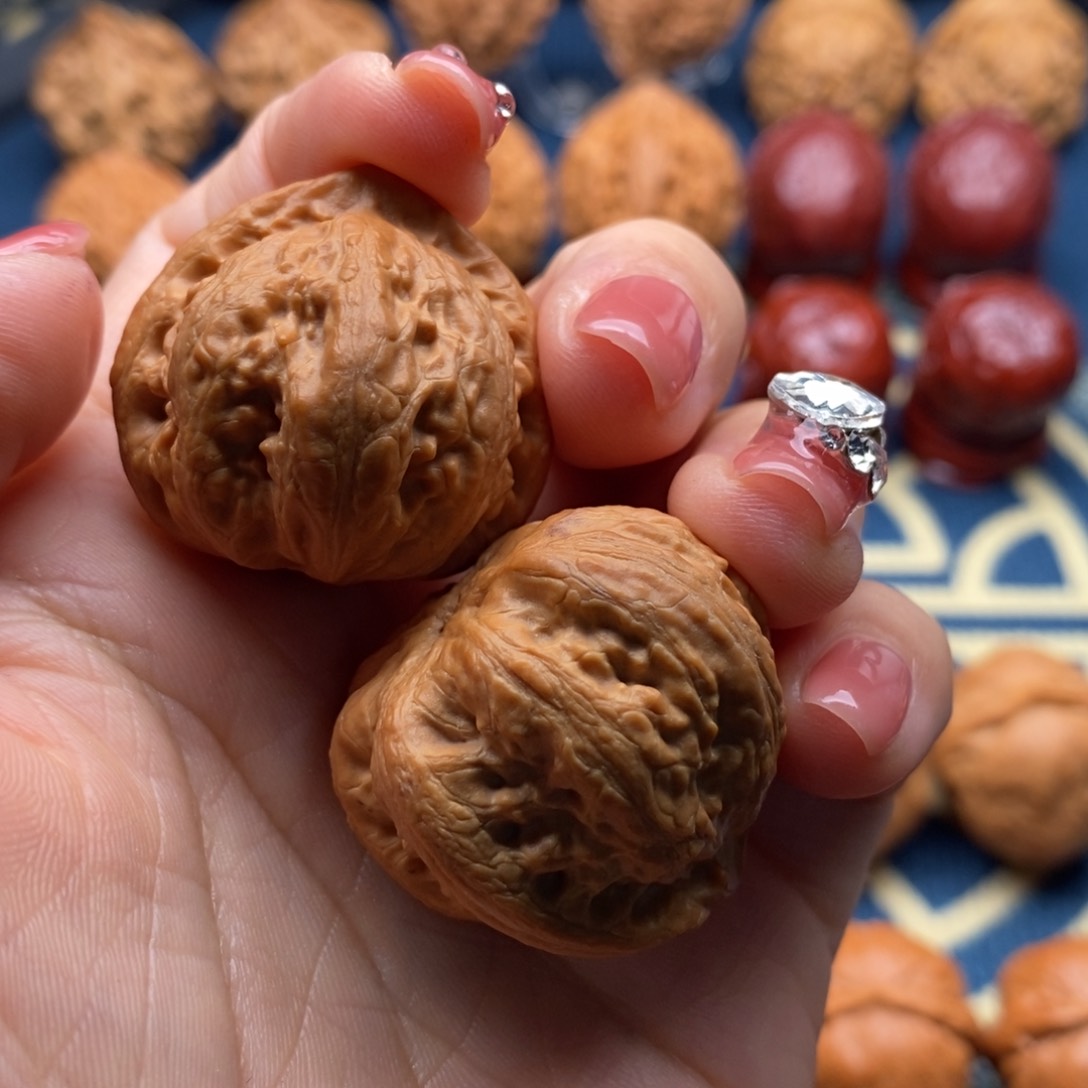 文玩核桃把件?**?精品小手捻