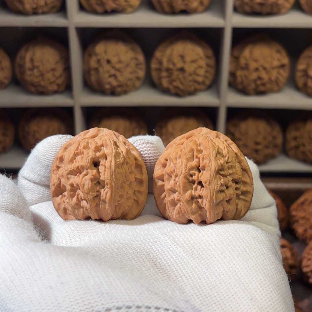 把件文玩核桃40尺全品三角白