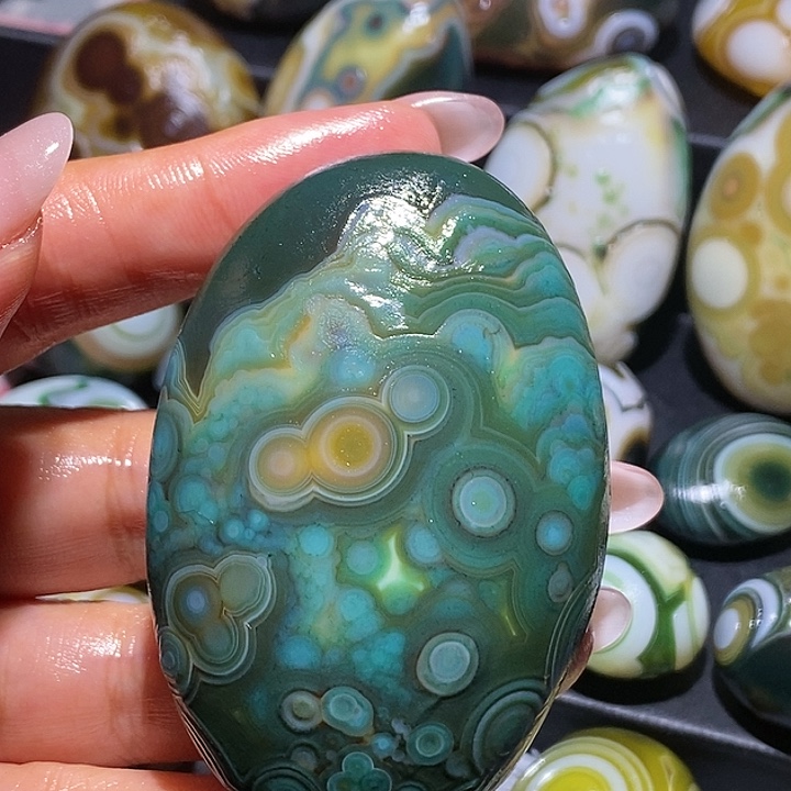 玛瑙/玉髓未镶嵌珠宝奇石141