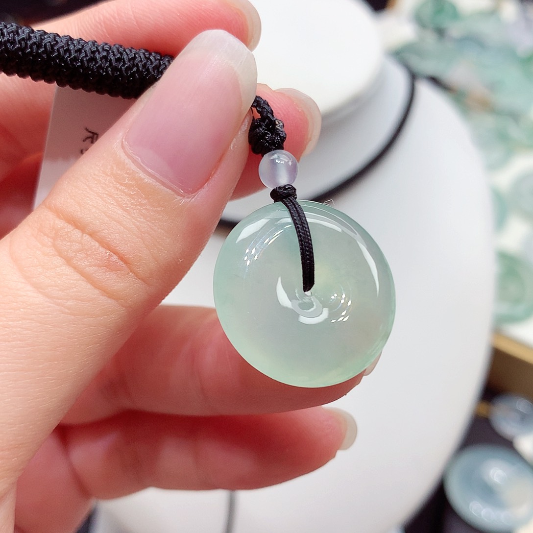 颈饰未镶嵌翡翠翡翠30，20.9/5.6