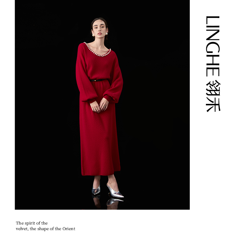 翎禾LINGHE-【月光奏鸣曲】秋冬宽松V领珍珠100%山羊绒针织连衣裙