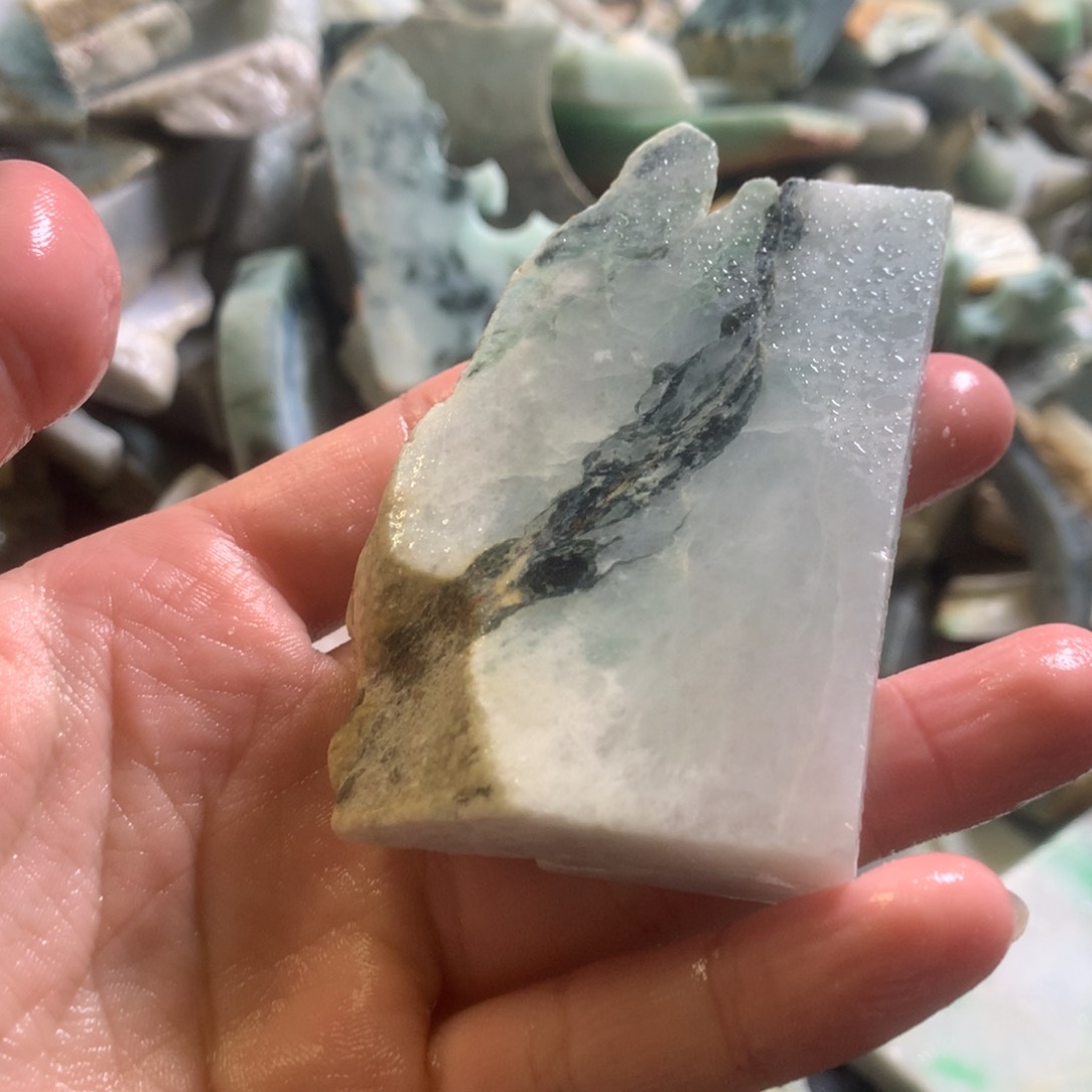 翡翠颈饰未镶嵌缅甸翡翠