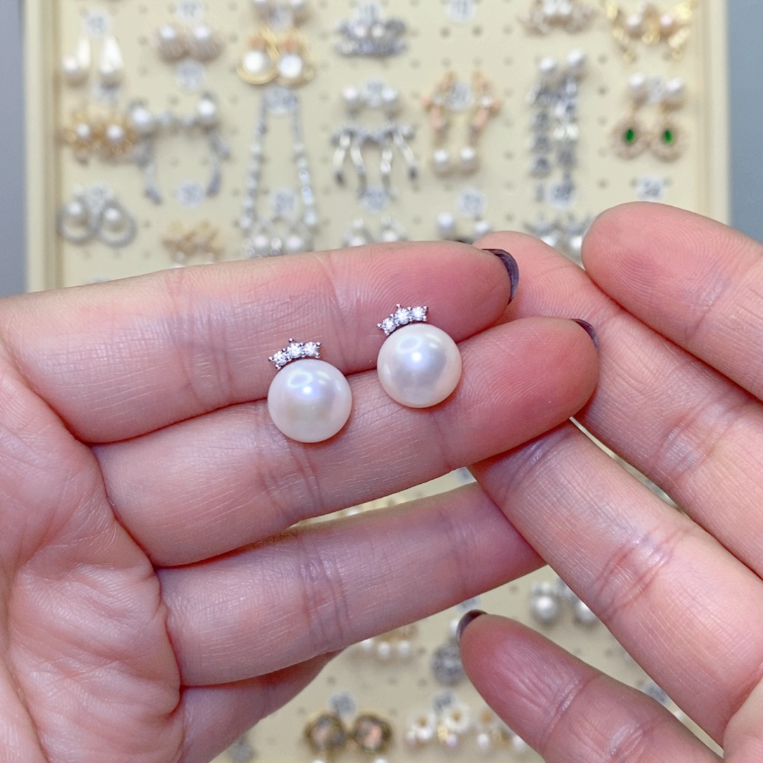 淡水珍珠银S925镶嵌耳饰
