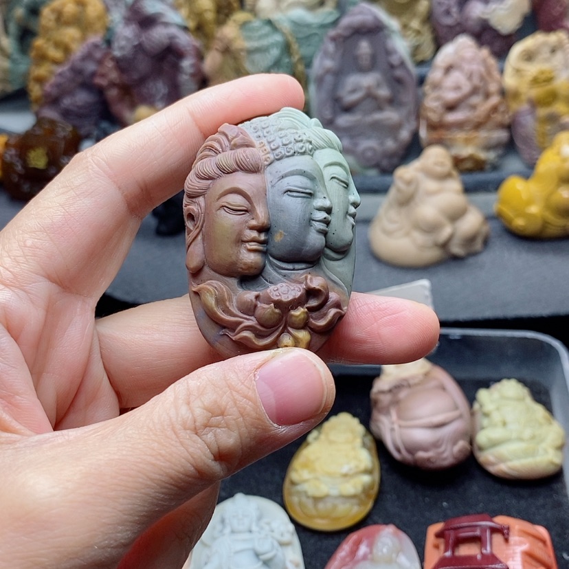 【闪购商品】定制石英质玉吊坠未镶嵌
