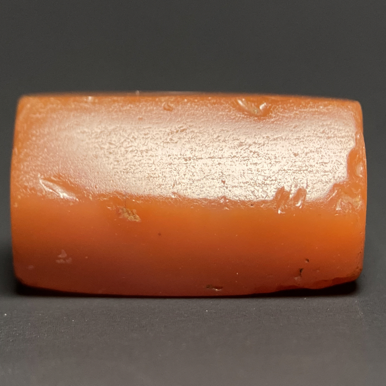 红玛瑙六棱管珠25.2*11.3mm