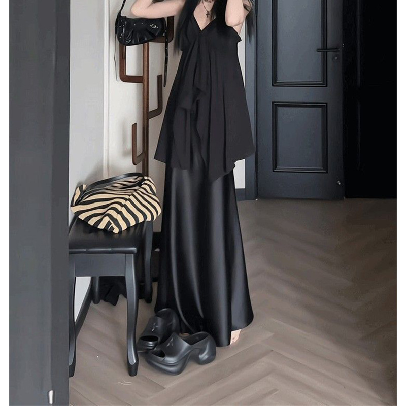 度假风法式性感不规则V领吊带背心女夏季设计感小众别致绝美上衣