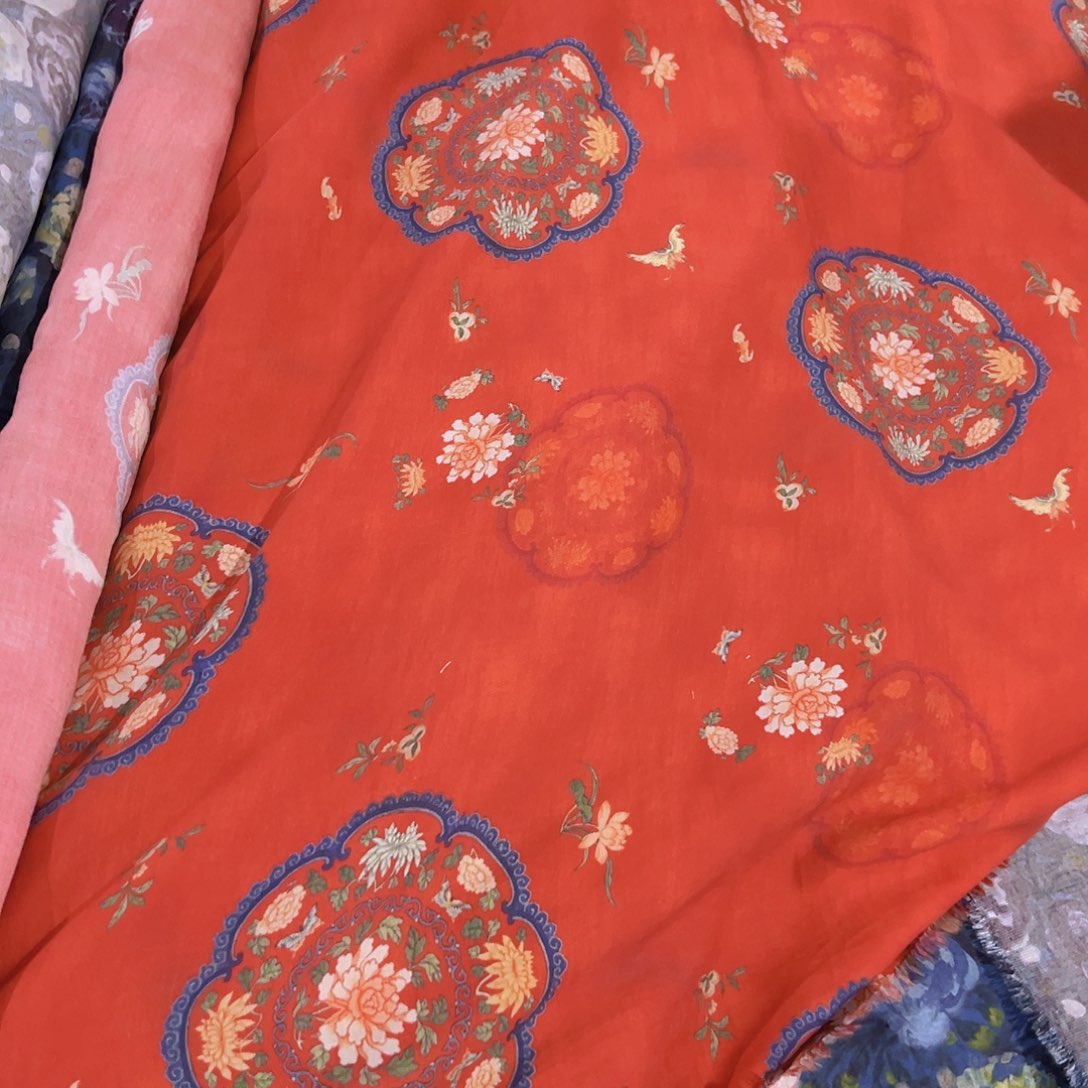 一米价纯天丝斜纹1.4米宽果子布艺地卷