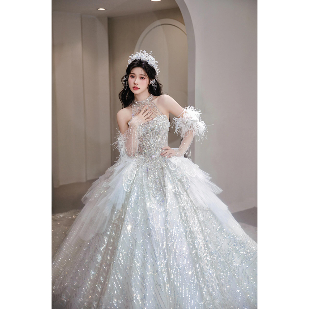  法式挂脖婚纱礼服2024新款新娘高级质感在逃公主高端出门主纱女