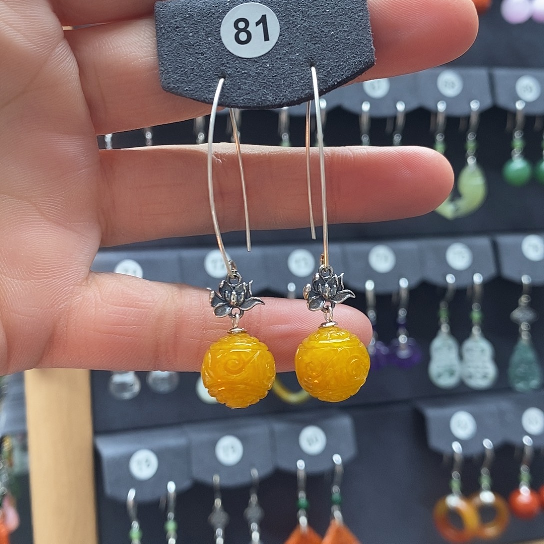 嫣***嫣翡翠银S925镶嵌耳饰