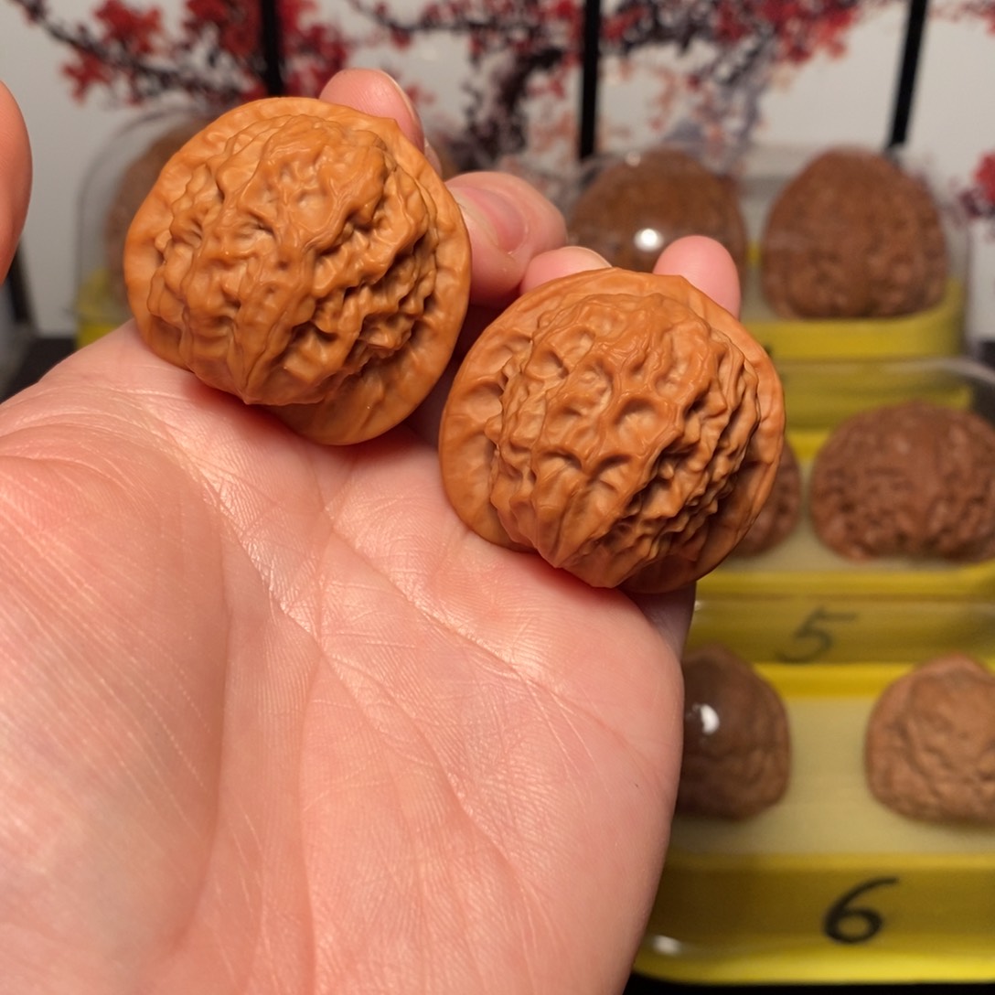 文玩核桃把件多*36尺瓷娃娃核桃