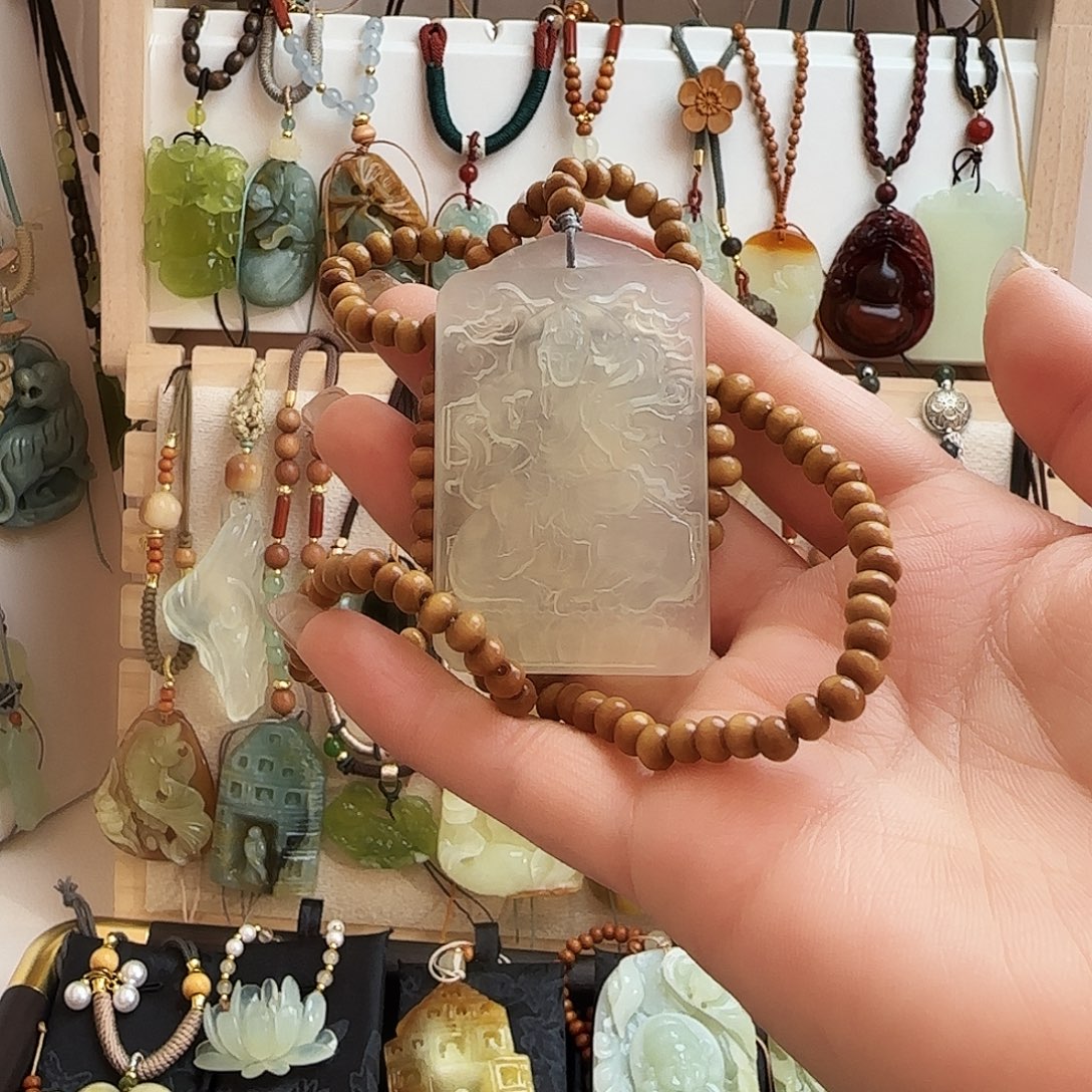 幸****蛇纹石玉合金颈饰