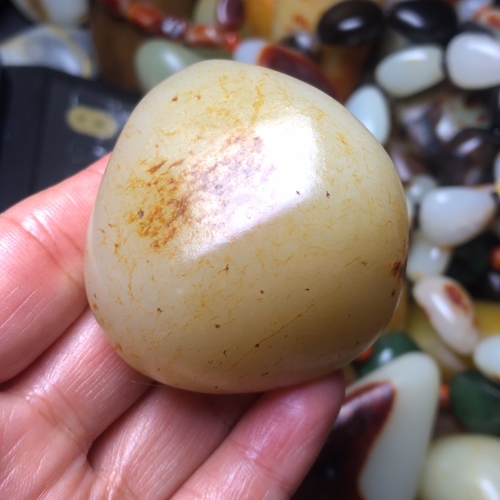 小***王和田玉（翠青玉）未镶嵌珠宝奇石