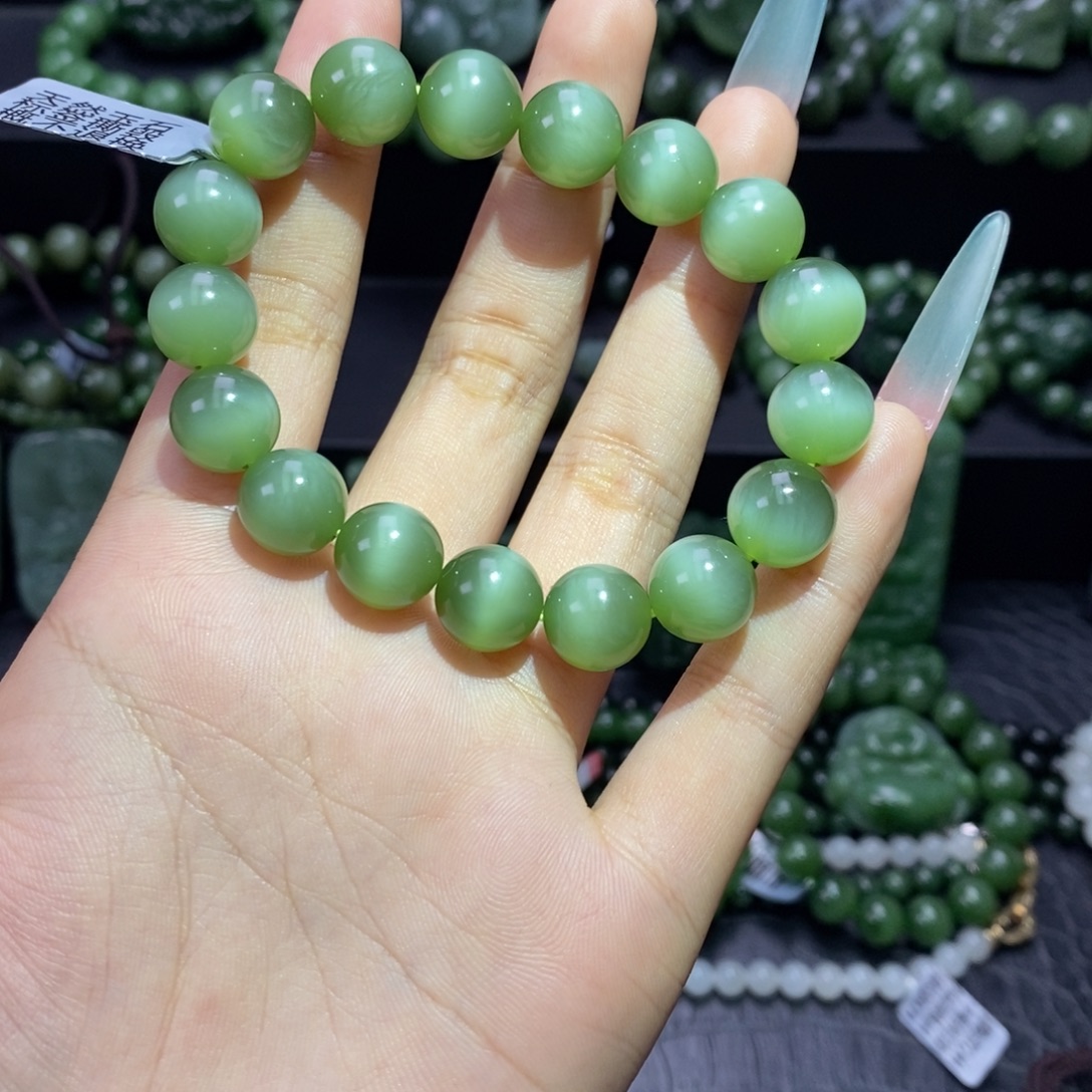 用***8未镶嵌和田玉珠宝奇石