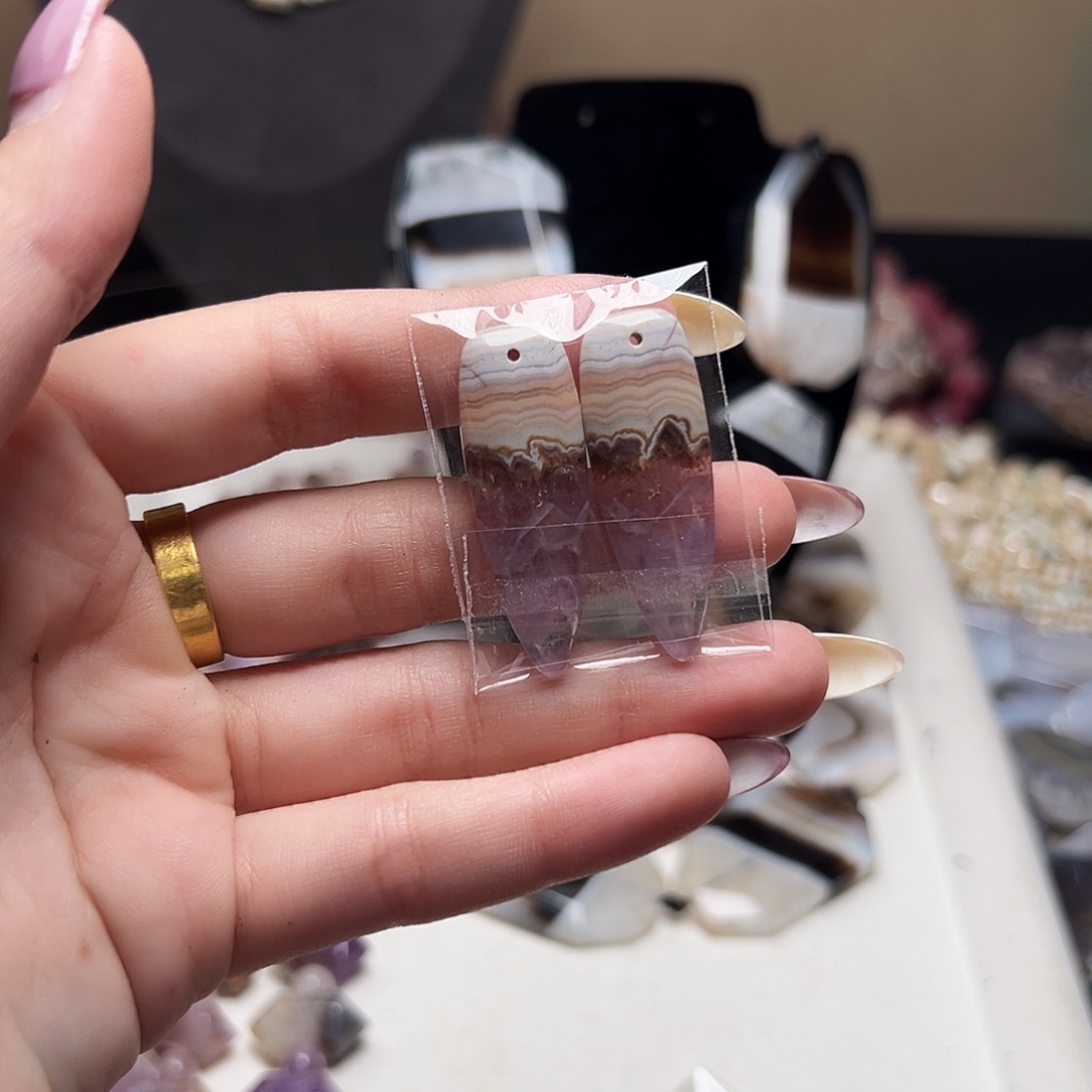 玛瑙/玉髓合金珠宝半成品d754 兔牙极光紫水晶玛瑙一对