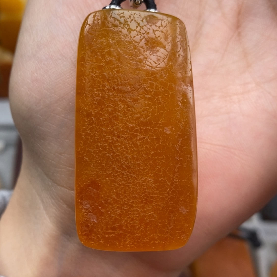 琥珀吊坠(赠链)未镶嵌