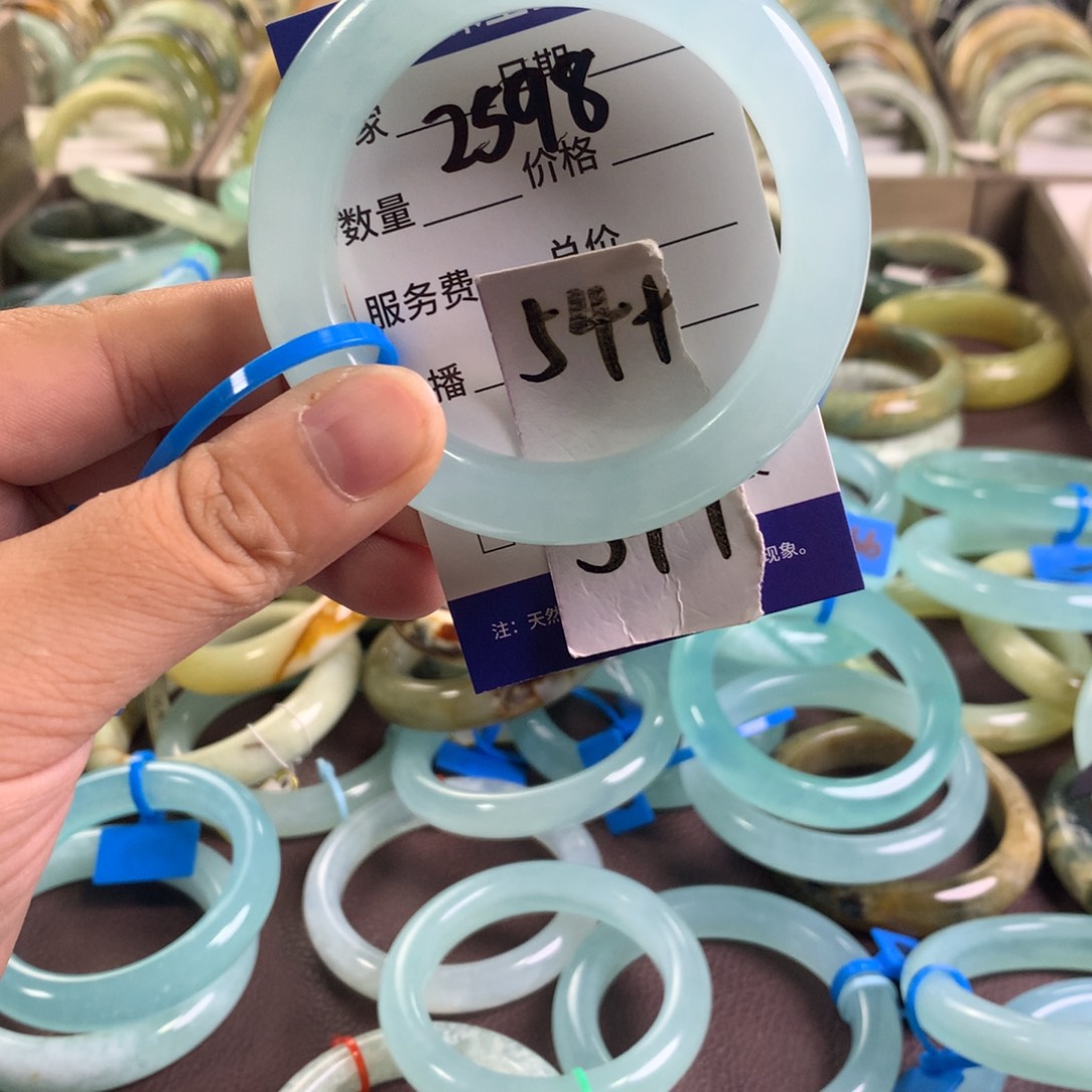 未镶嵌蛇纹石玉手镯2598
