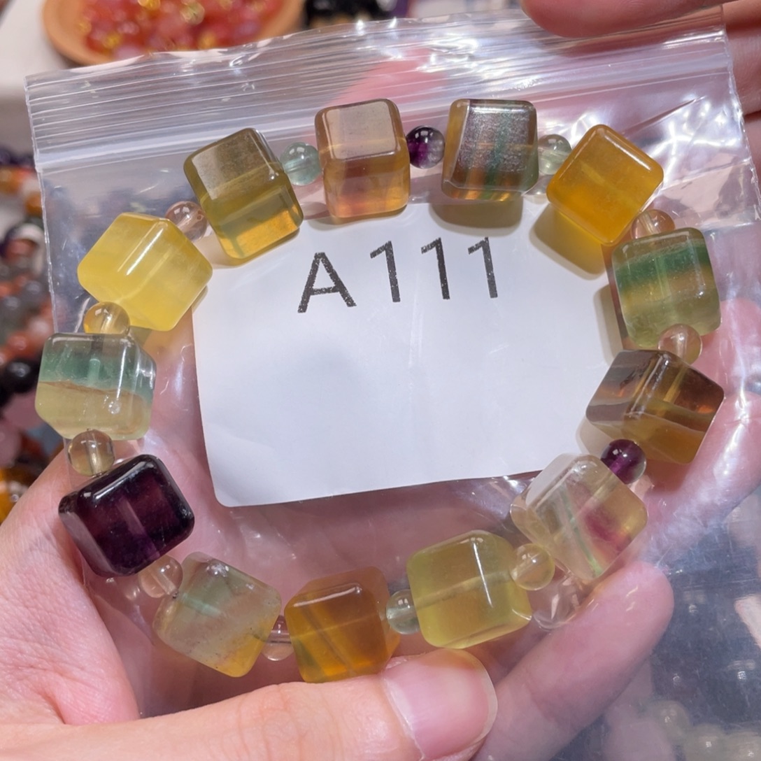 未镶嵌水晶手链11.2