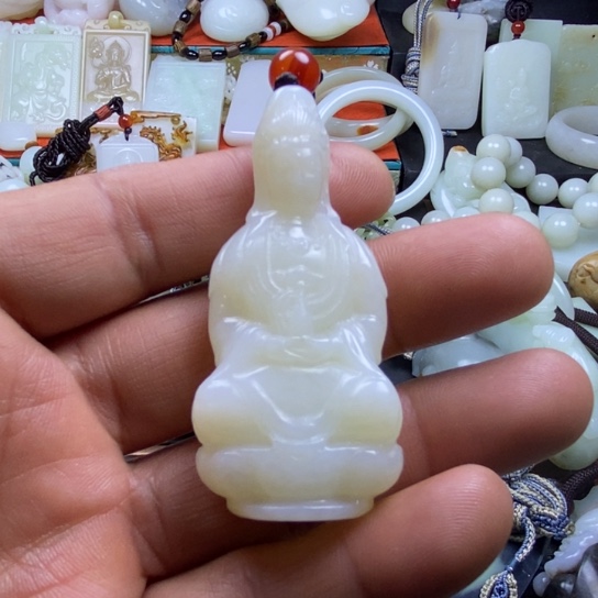 未镶嵌和田玉（糖玉）车挂