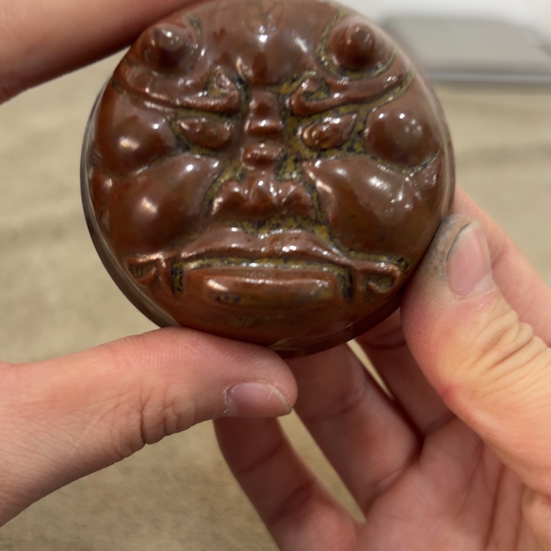 瓷片非常好看漂亮的物品 