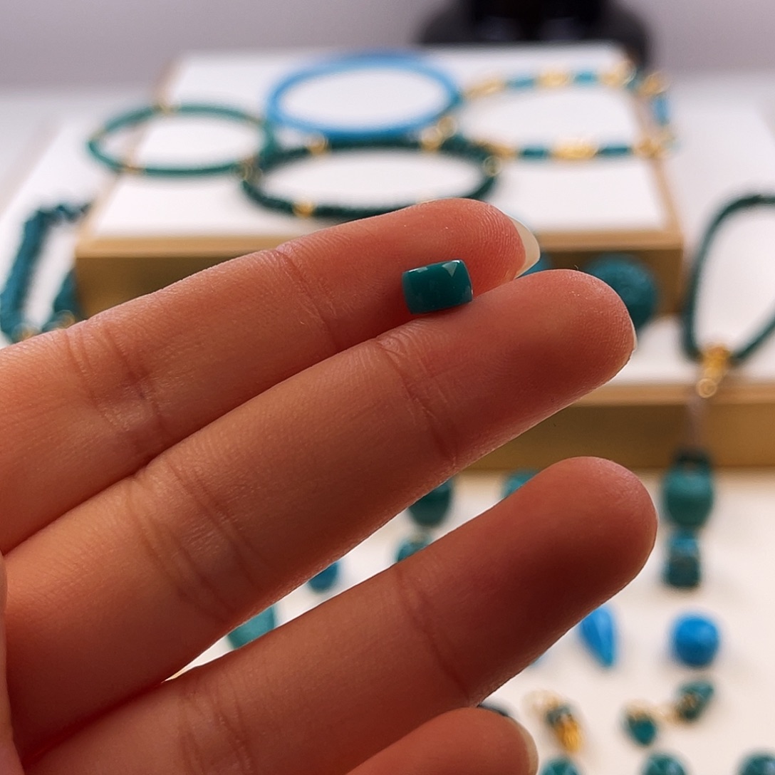 茶***卡绿松石未镶嵌把件