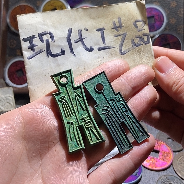 铜现代翻砂制作工艺品