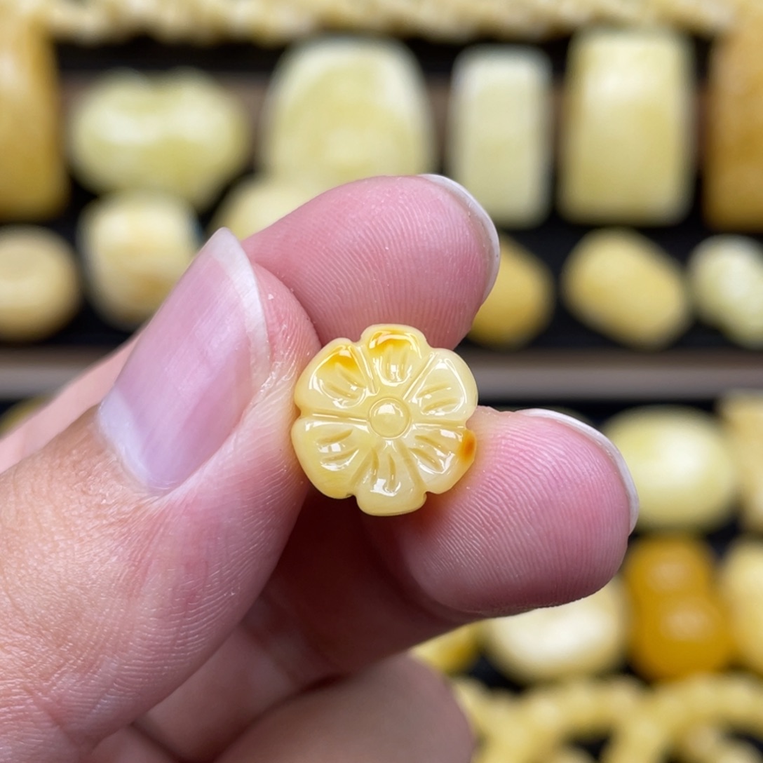 未镶嵌琥珀裸石琥珀蜜蜡