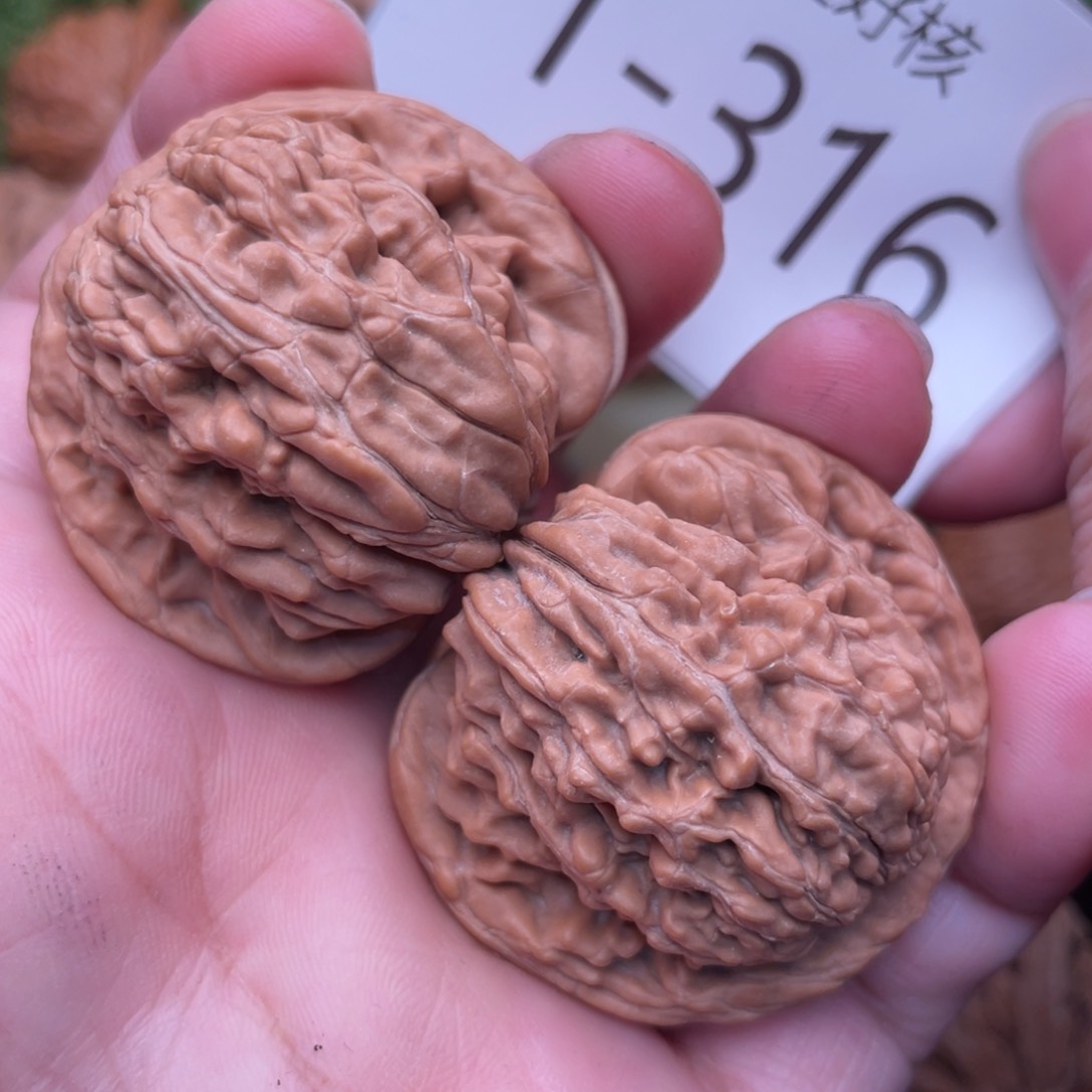 文玩核桃把件满肉楼40