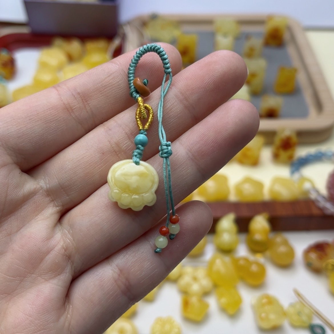 【闪购商品】蜜蜡裸石未镶嵌配饰