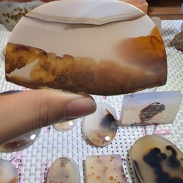 玛瑙/玉髓未镶嵌颈饰