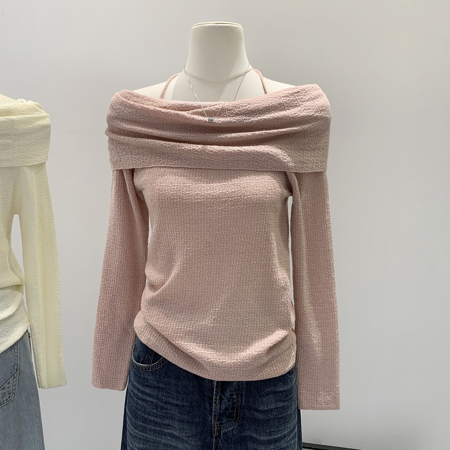 【部分现】法式挂脖露肩一字领针织衫秋冬新款修身打底衫上衣M1498