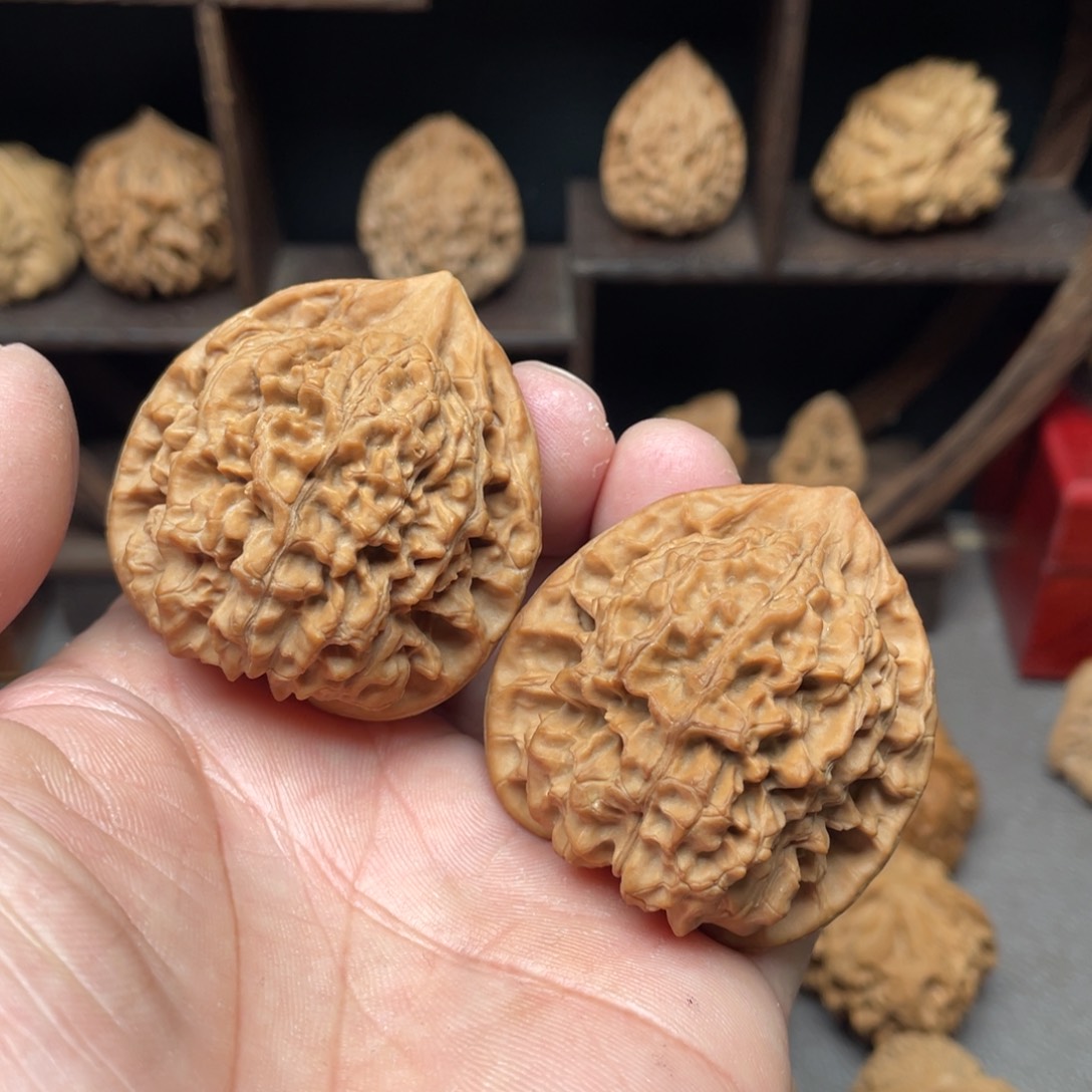 桃核把件45全品官帽