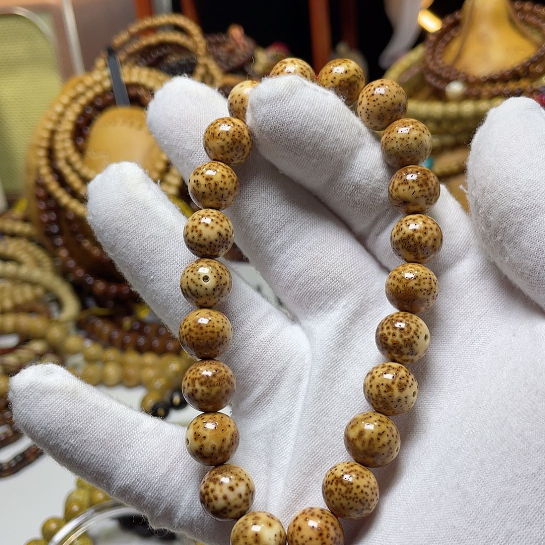 手串星月菩提12圆珠手持金花虎皮