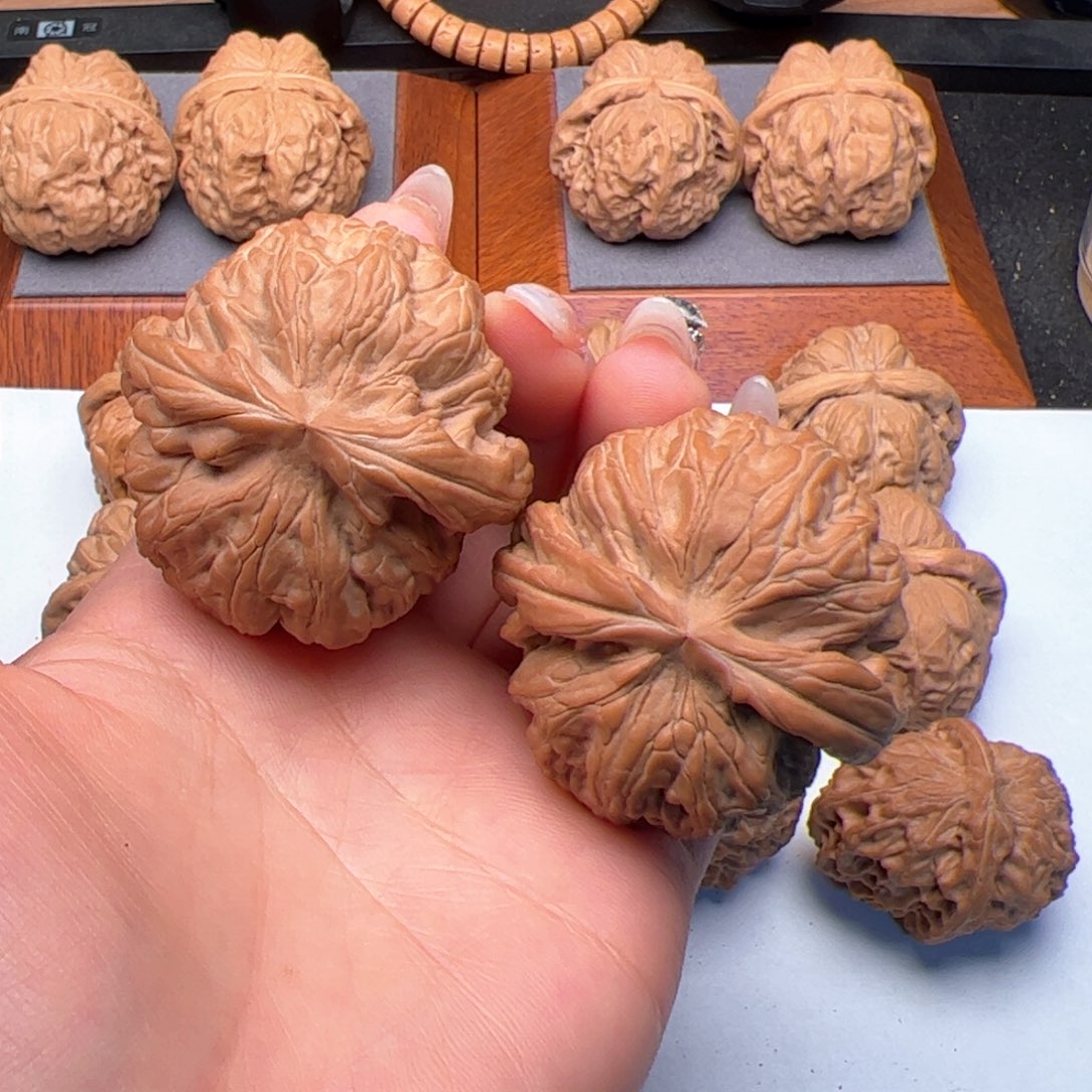 文玩核桃把件红锦鲤45