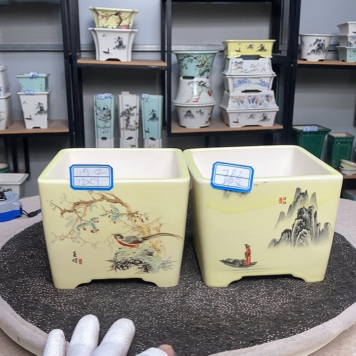 紫砂的花盆很漂亮1