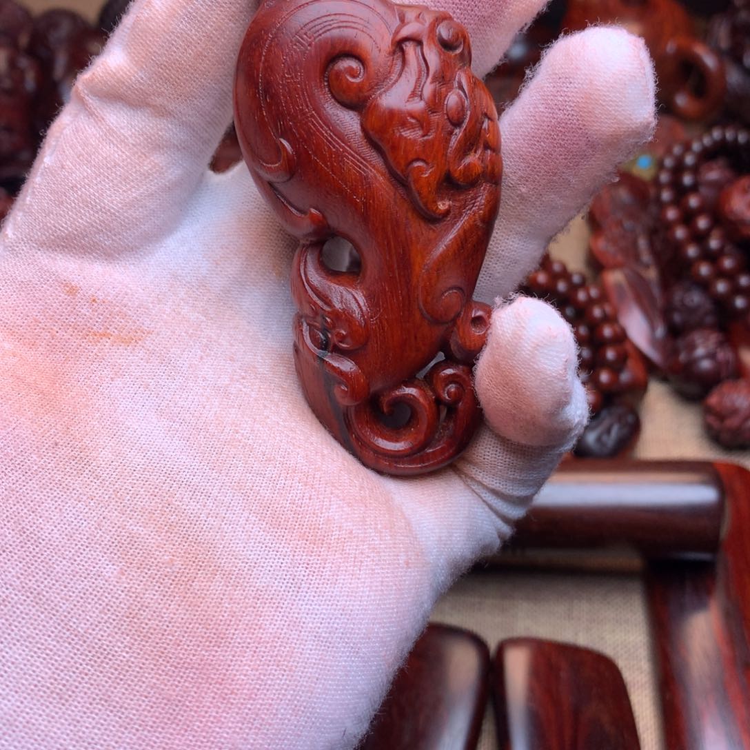 檀香紫檀（小叶紫檀）y****f