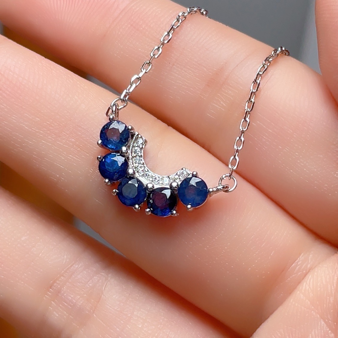 MOZYCLB431【九月生辰石】天然蓝宝石吊坠-单颗约30分共4颗S925银镶