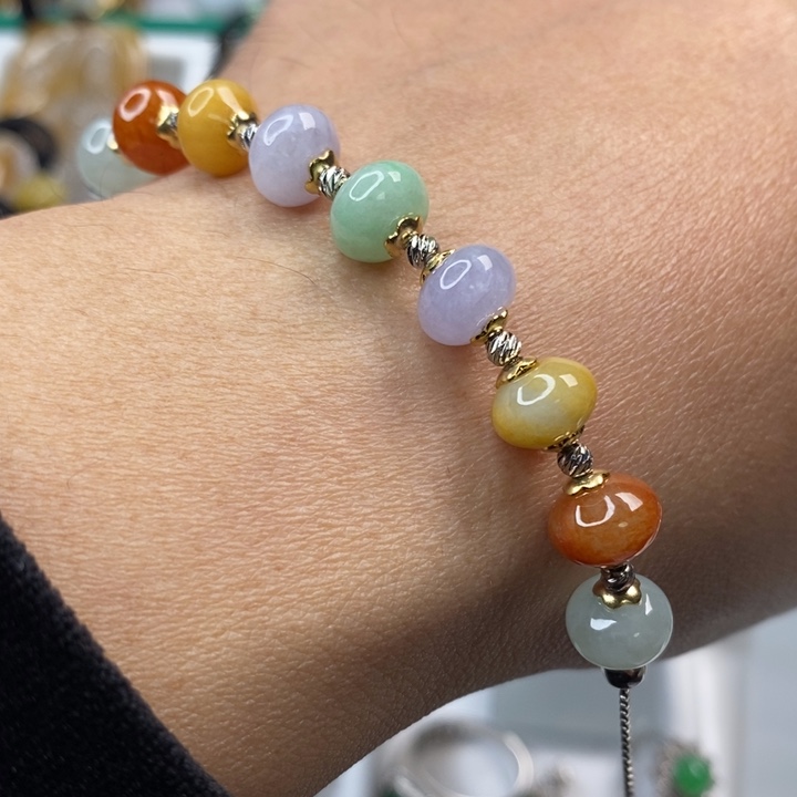 翡翠未镶嵌颈饰未