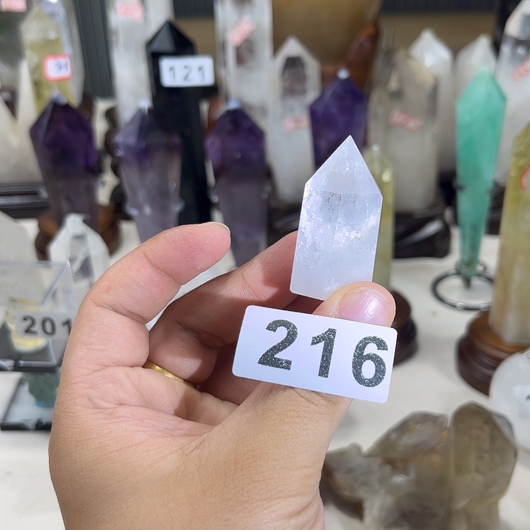 未镶嵌水晶大型摆件（非配饰）