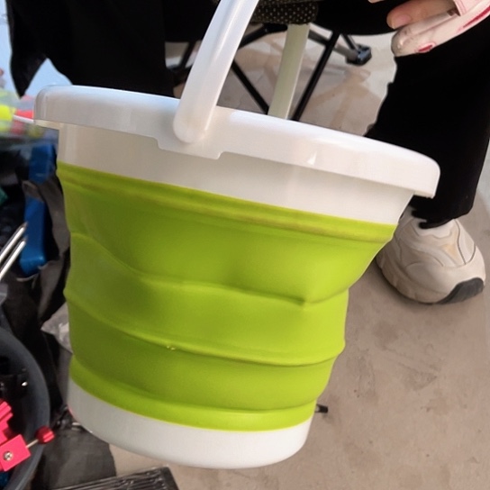 折叠打水桶盒装的