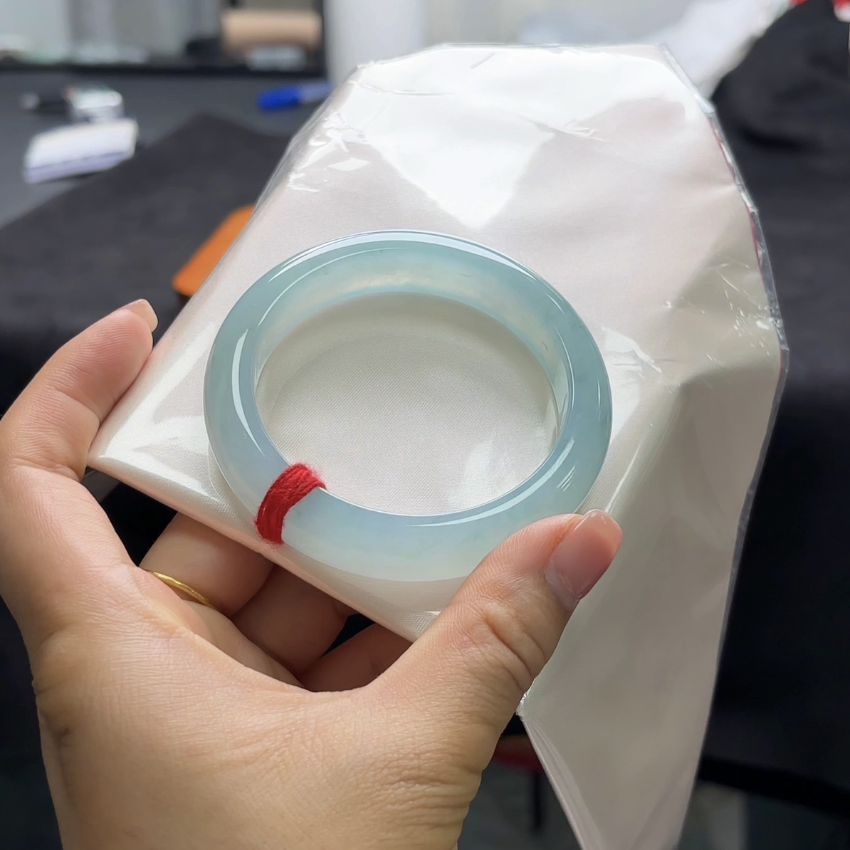 Q（上新）55.4冰胶蓝条子翡翠a货手镯